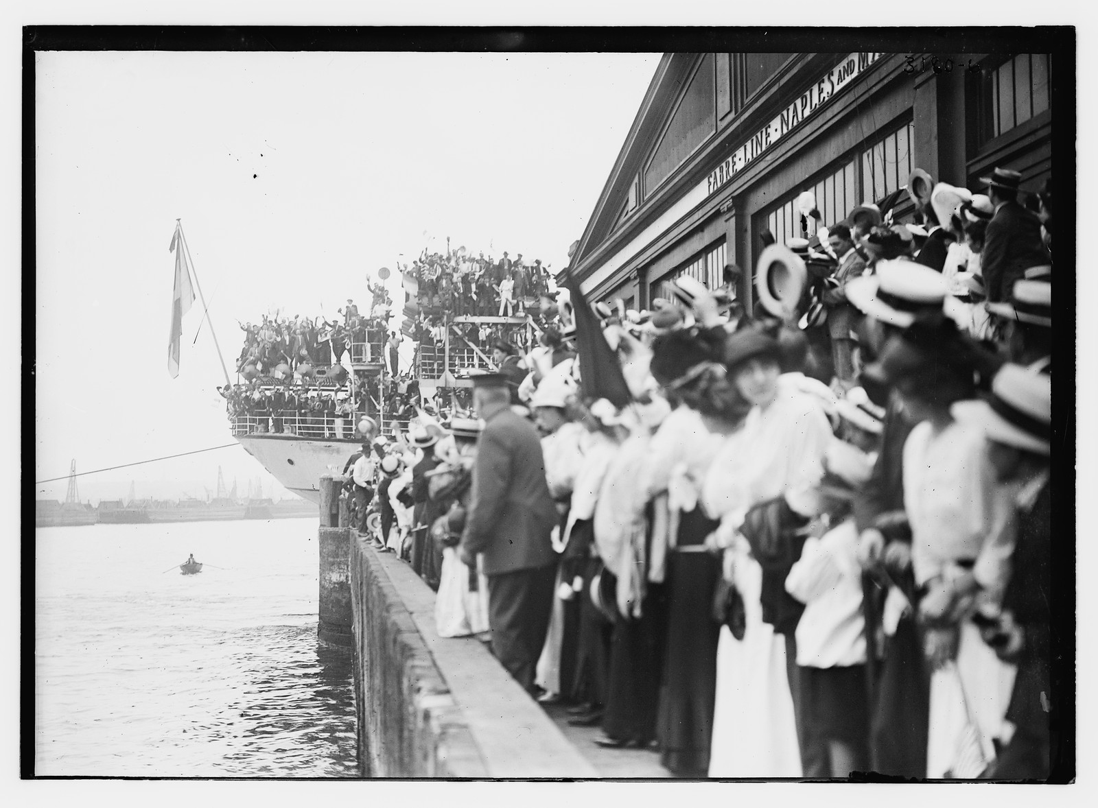 SANTA ANNA ship sailing, n/a — historic photograph
