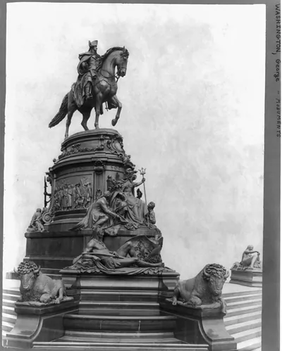 [George Washington, monument in Fairmount Park, Philadelphia - full, on horseback]