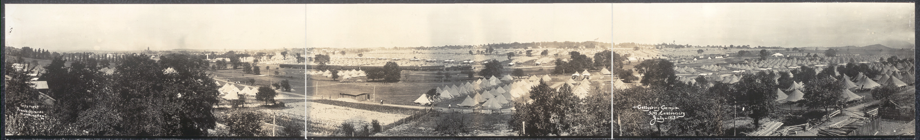 Panoramic view of tent encampment, Gettysburg, 1913 — historic image