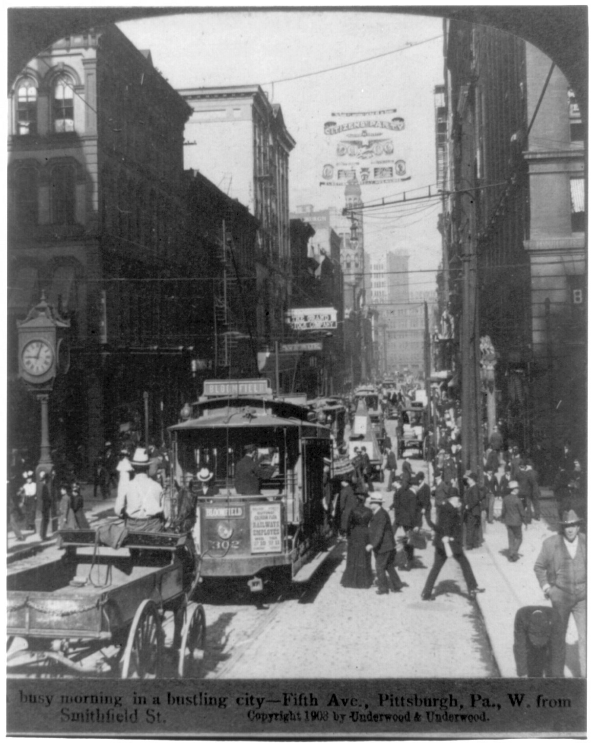 5th Ave. west from Smithfield, Pittsburgh, Pa., c1903. — historic photograph