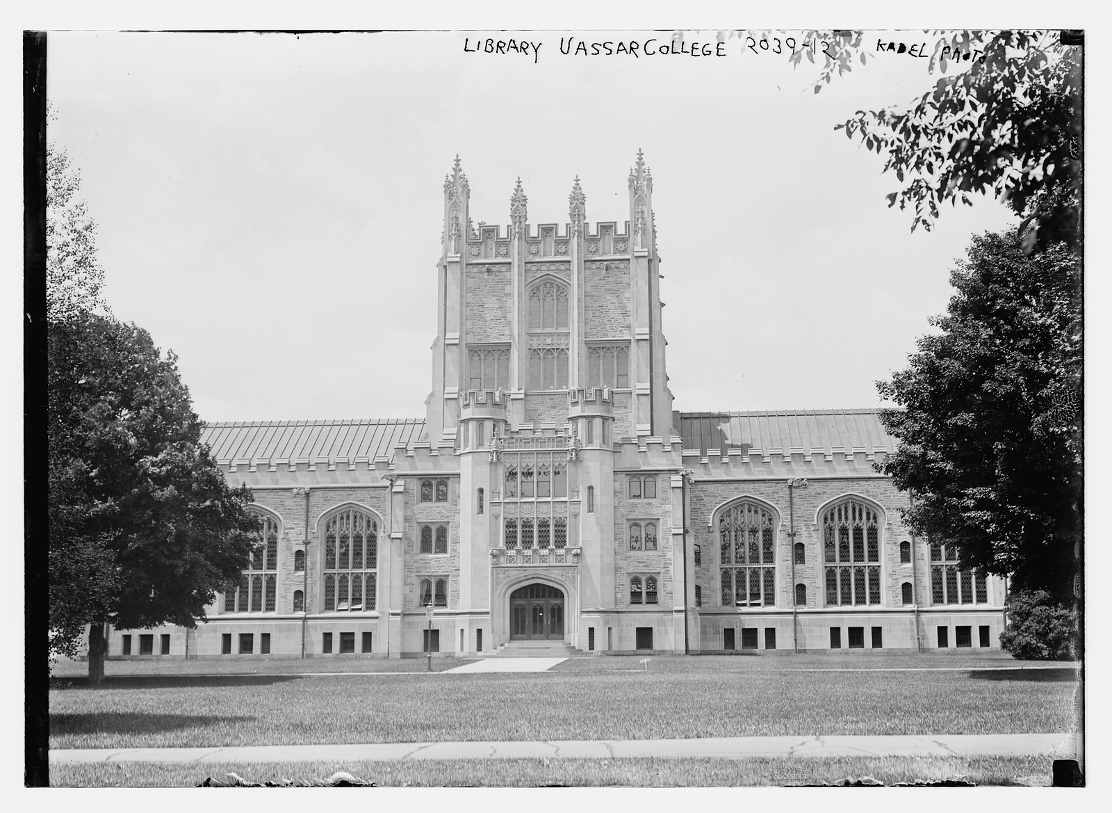Library Vassar College, Kadel Photo / Kadel Photo, n/a — historic photograph