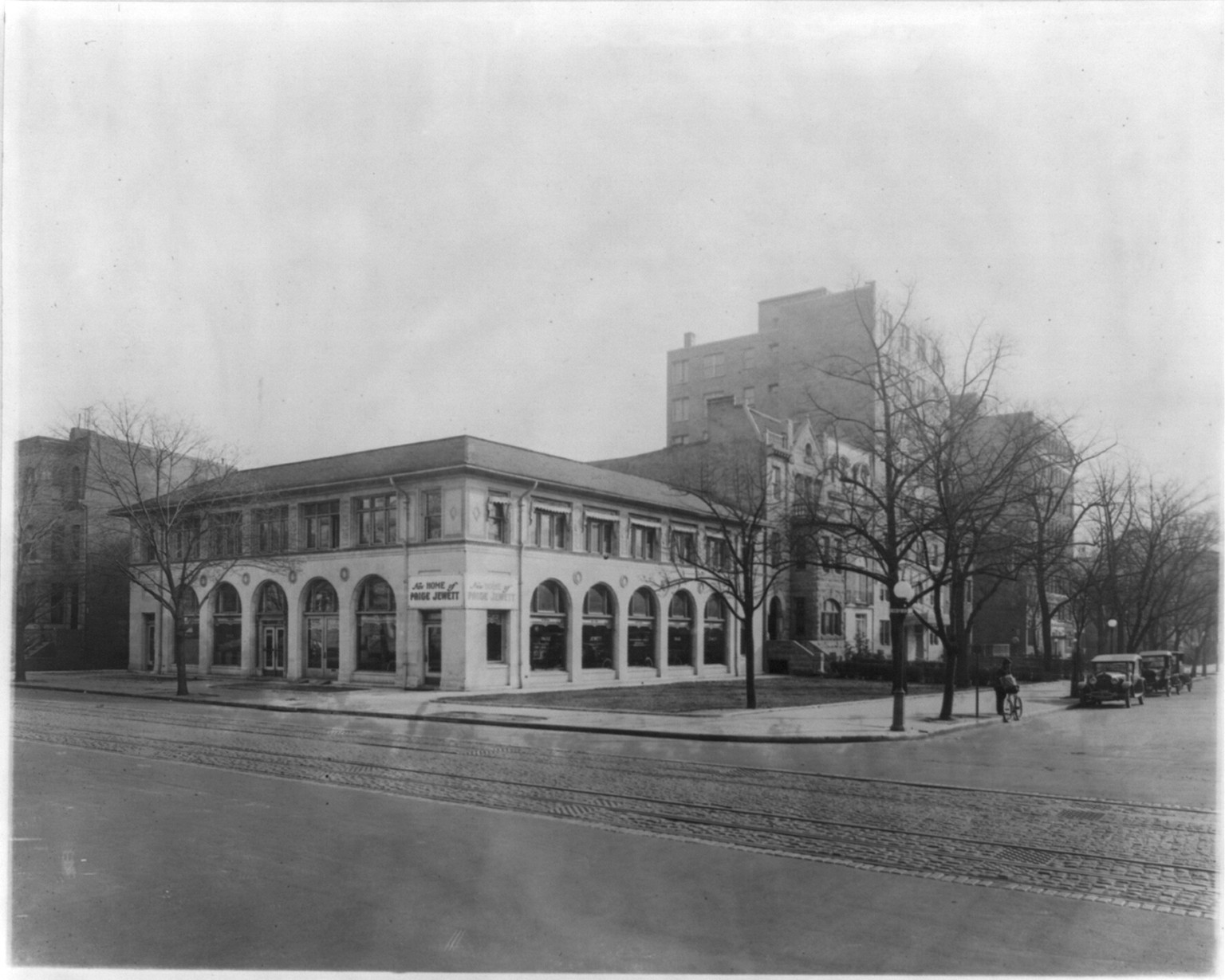 D.C. Washington, streets, ca. 1924 - Southeast corner of 16th and U Streets, N.W., [ca. 1924] — historic photograph