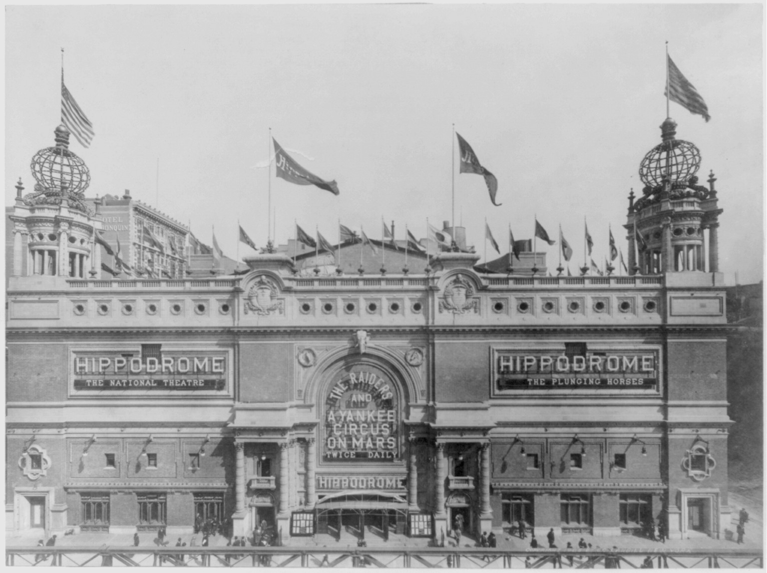 Hippodrome Theatre, New York City, c1905. — historic photograph