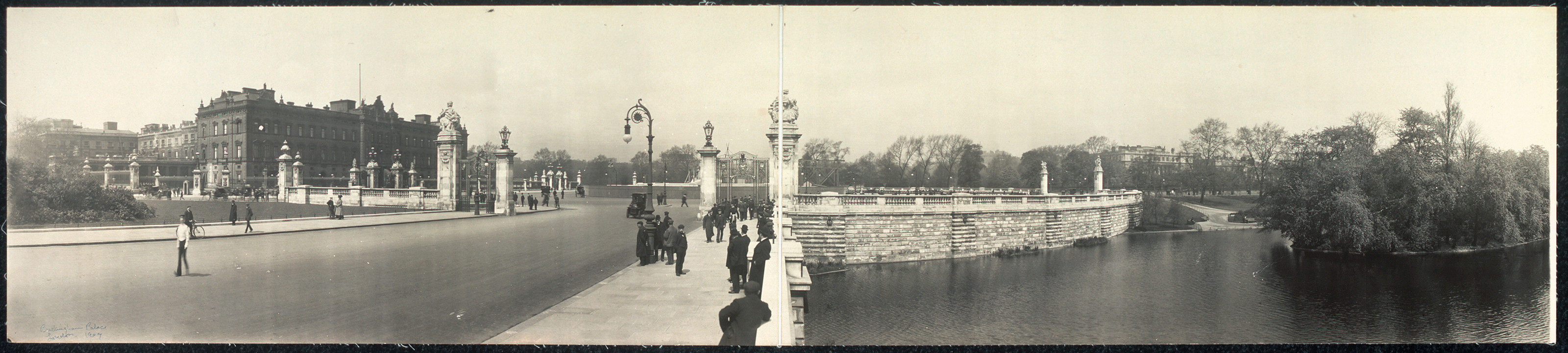 Buckingham Palace Green Park, London, England, 1909, 1909 — historic image