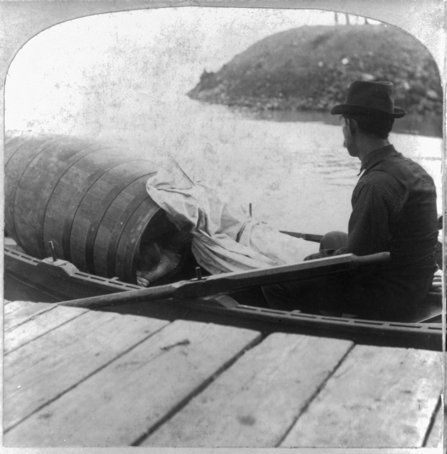 Niagara. Mrs.[Anna E.] Taylor ready to start above the falls, c1901. — historic photograph