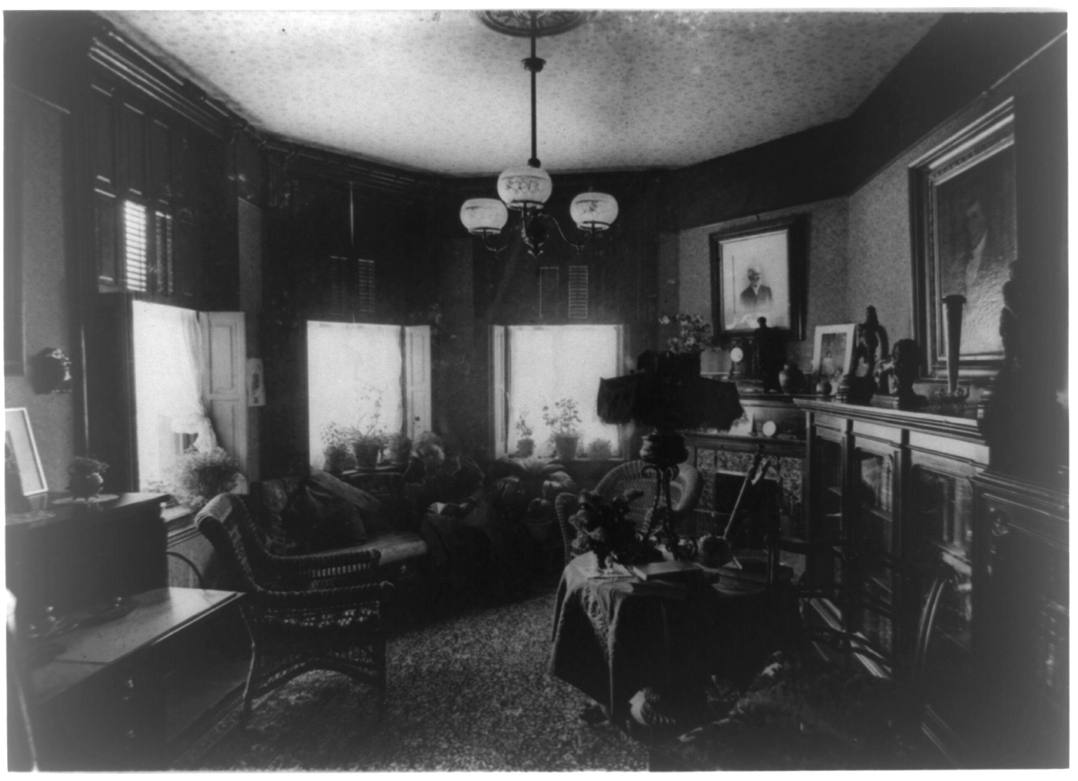 Living room of house at 2153 Florida Avenue, N.W., Washington, D.C., [192-?] — historic photograph