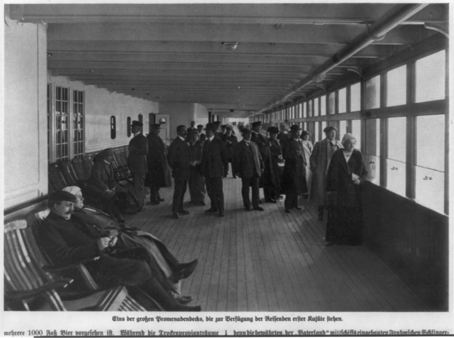 [Passengers of promenade deck of the S.S. Vaterland], 1914 — historic print