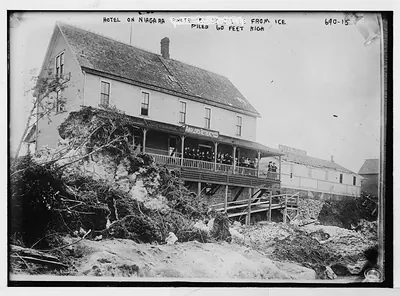 Hotel on Niagara, "Angler's Reteat" piled 60 feet high from ice, New York State