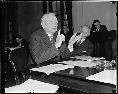 Vintage Portrait - Washington DC - Profit sharing program a success