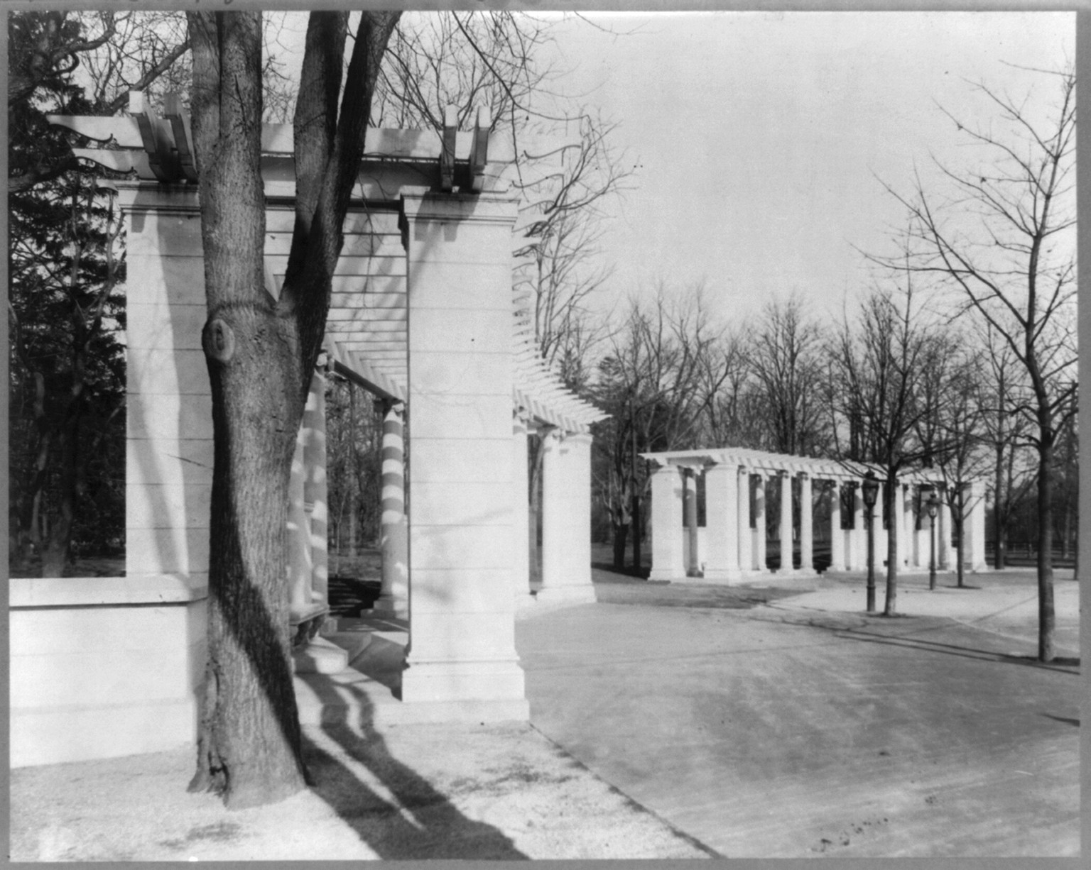 Pergola Entrance, Prospect Park, Brooklyn, New York City, c1906. — historic photograph