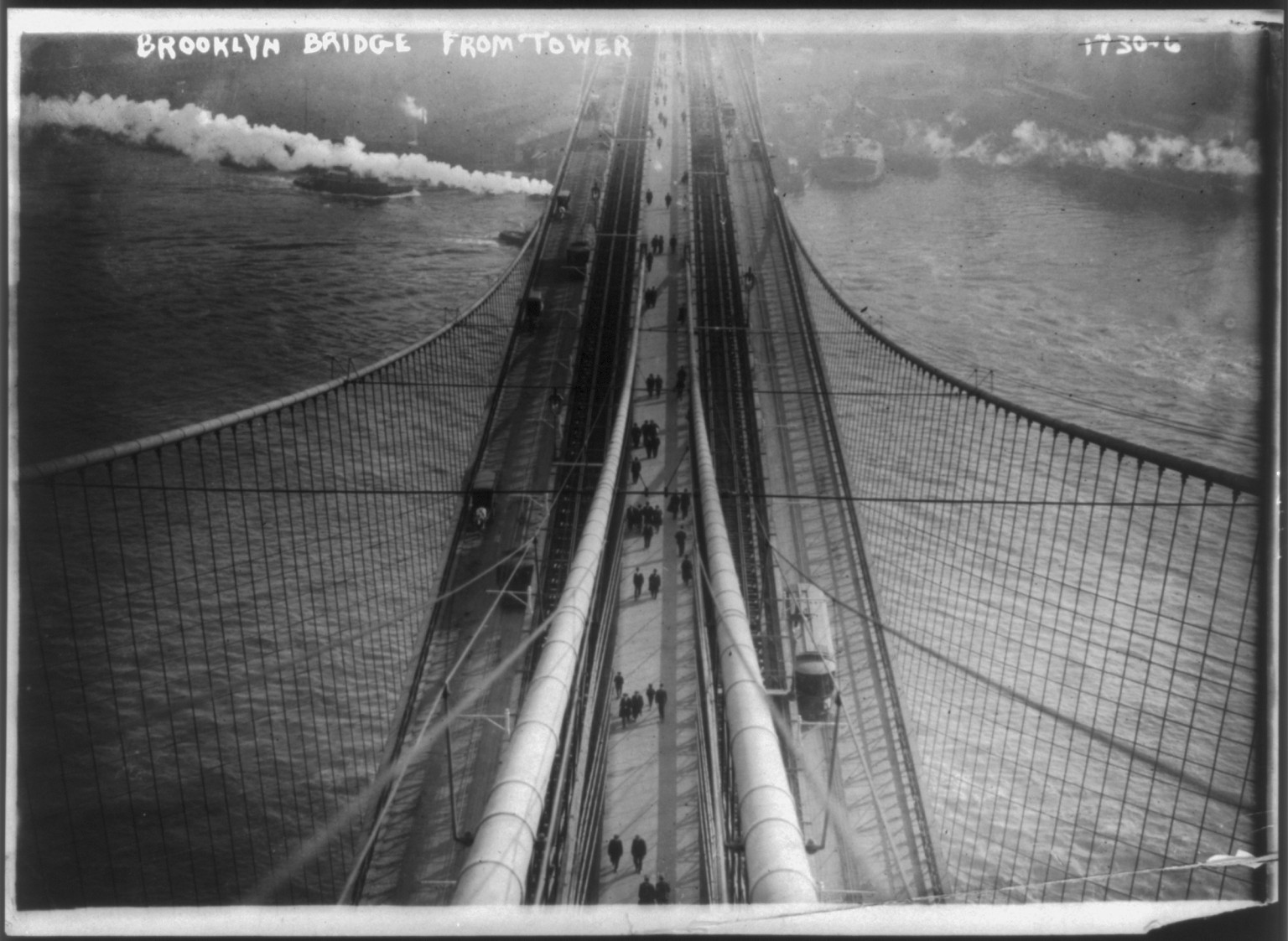 Brooklyn Bridge from tower, New York City, [ca.1907-1915]. — historic photograph