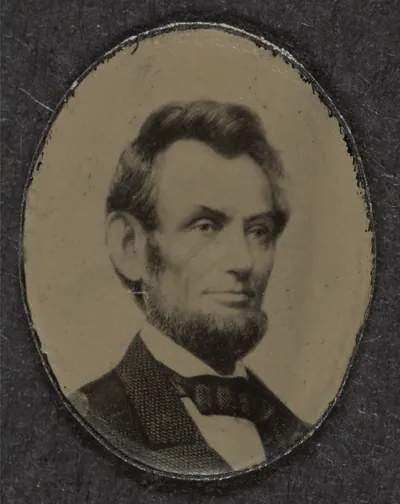Oval portrait of Abraham Lincoln, head and shoulders