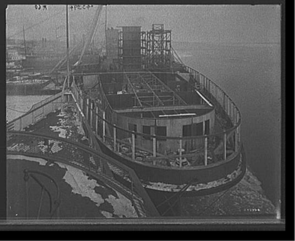 [Steamer City of Cleveland, stern view showing construction], [1907] — historic photograph