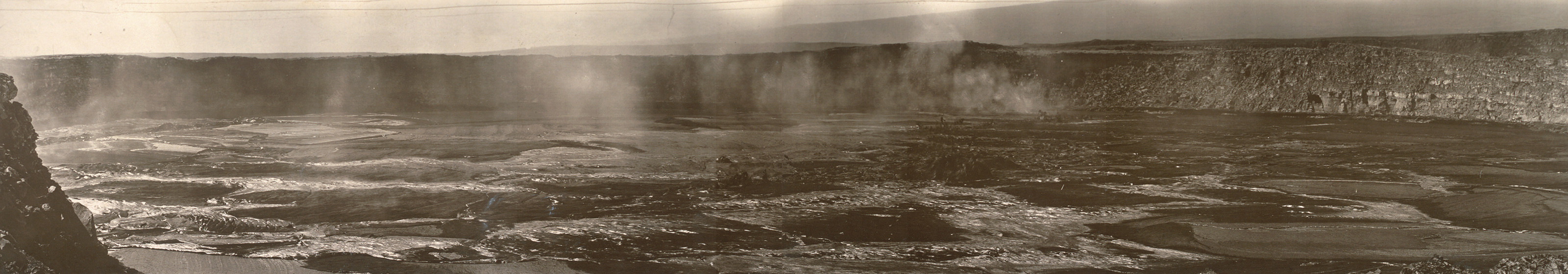 Across the crater of Kilauea, Hawaii, 1912, 1912 — historic image