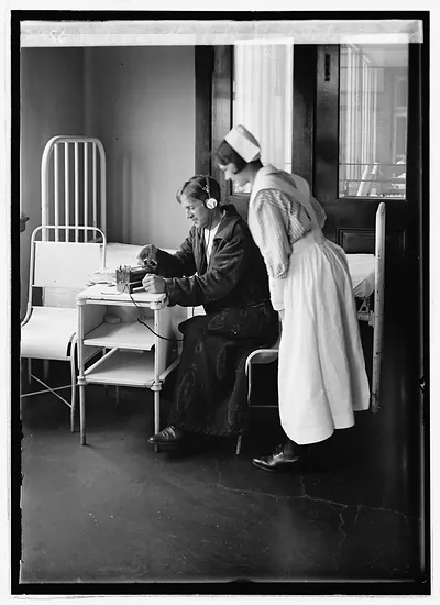 Radio at Garfield Hospital [Washington, D.C.]