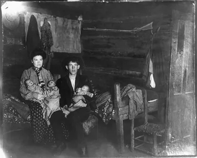 Kirk and wife, Arkansas tie cutters, the boy and girl parents of triplets
