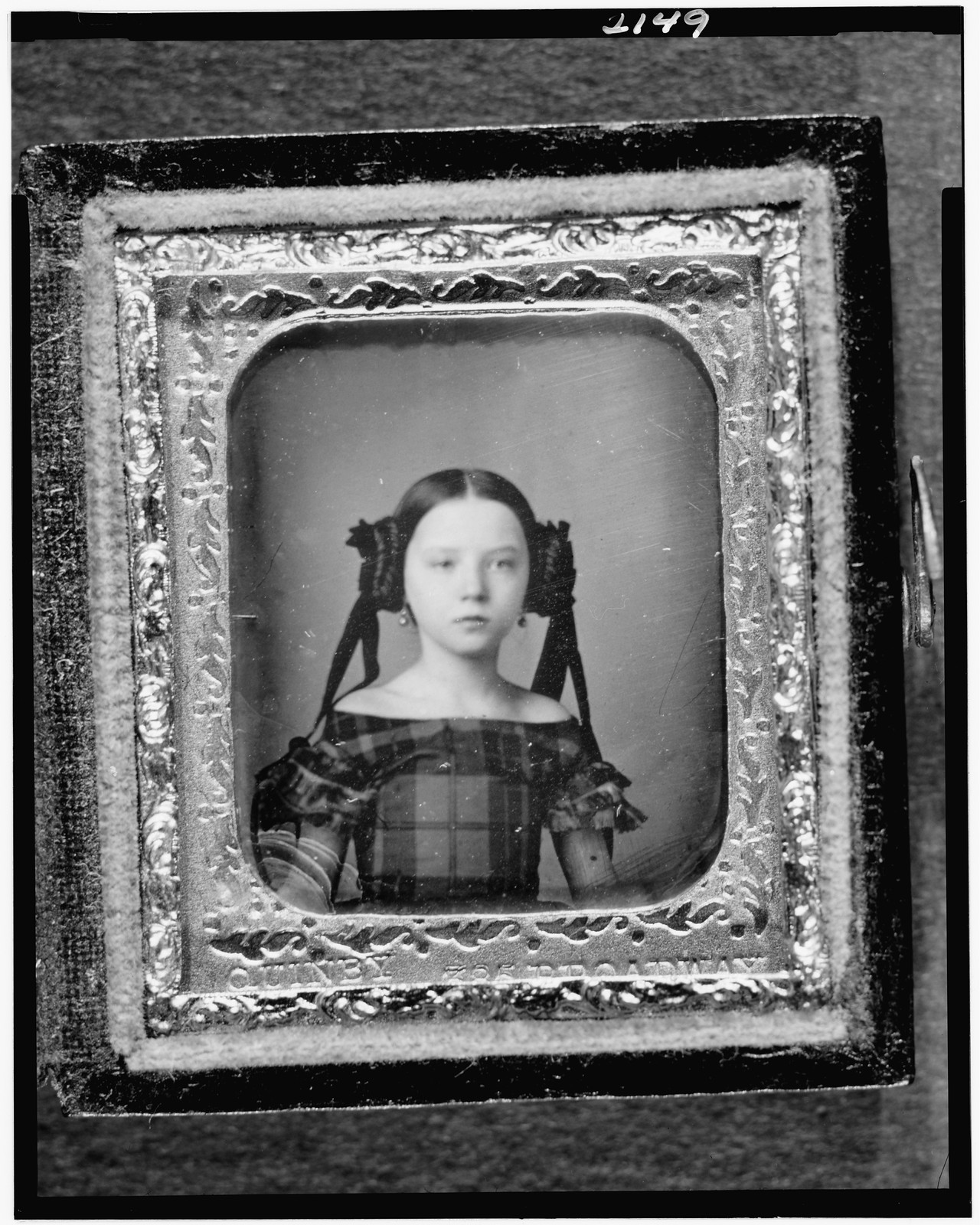 [Augusta Currie Bradhurst Field, head-and-shoulders portrait of a woman, facing front], 1854 — historic photograph