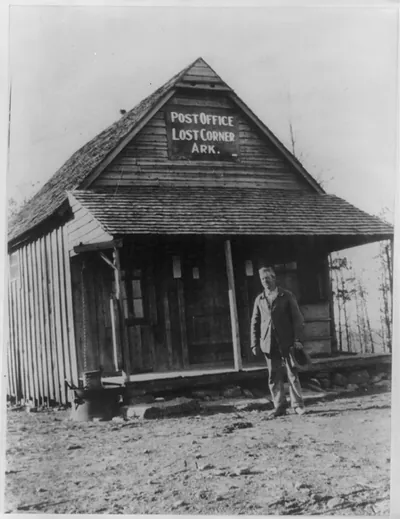 [Red Cross relief, drought of 1930-31: Ozark drought area post office, Lost Corner, Ark.]