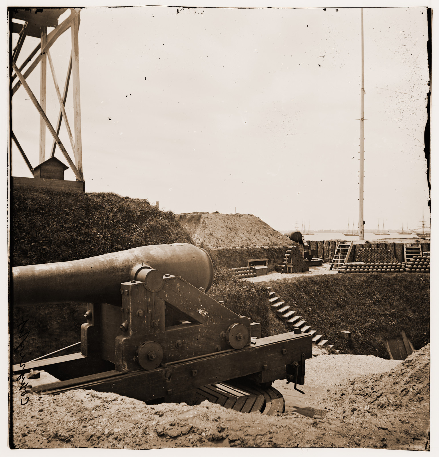 Charleston South Carolina. Interior view of Castle Pinckney Charleston Harbor, 1865 — historic photograph