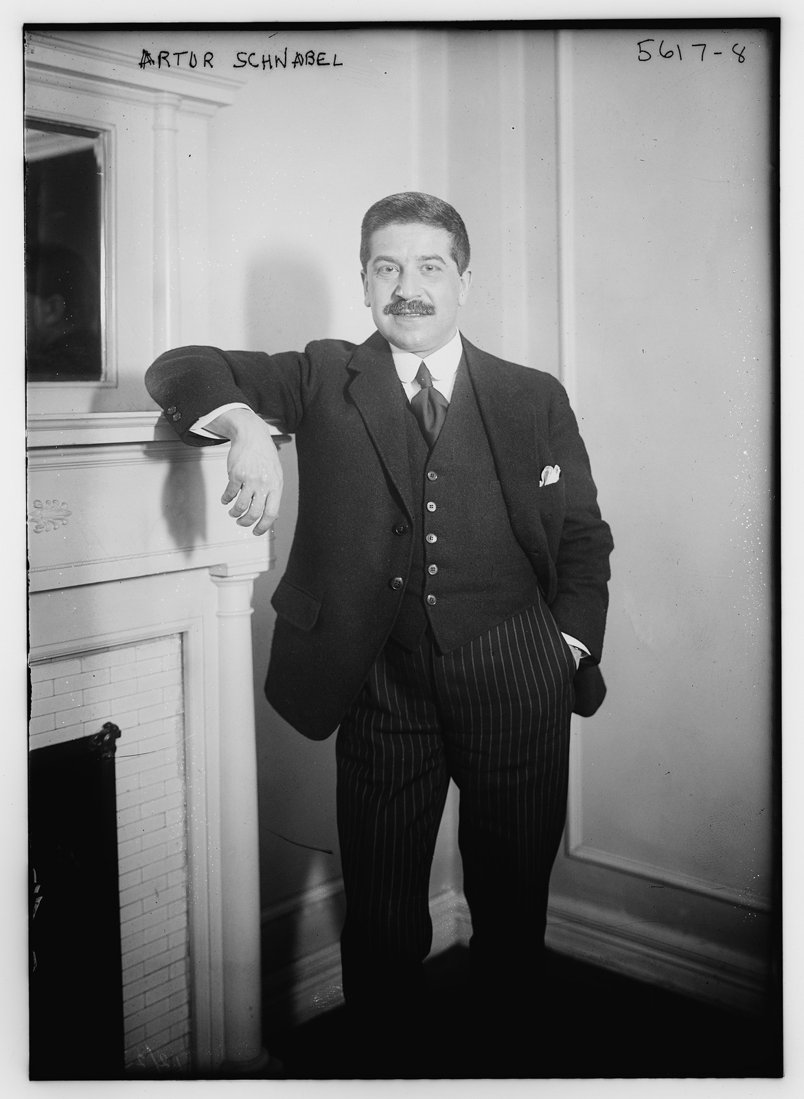Artor Schmable, n/a — historic photograph