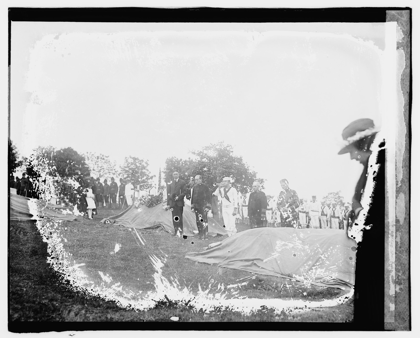 Burial of A.E.F. (sailors), 5/22/20, [19]20 May 22. — historic photograph