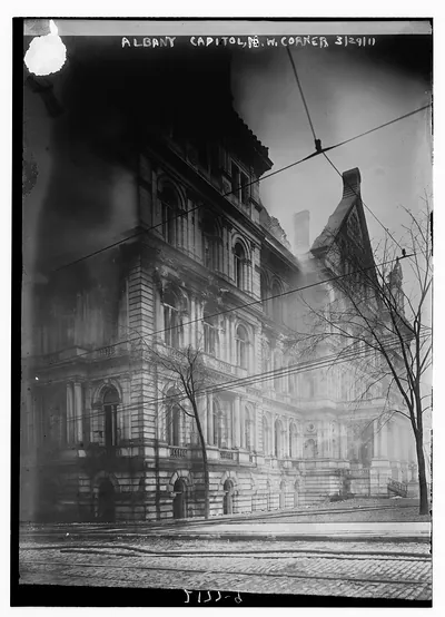 Albany Capitol, west corner, 3/29/11