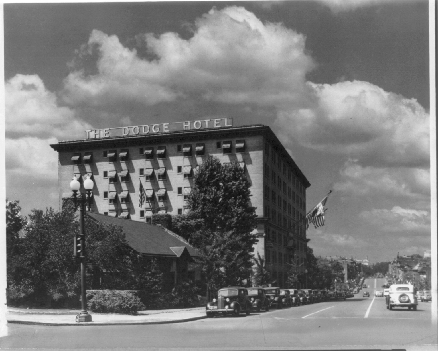 The Dodge Hotel, North Capitol and E Streets, N.W., Washington, D.C. — historic photograph