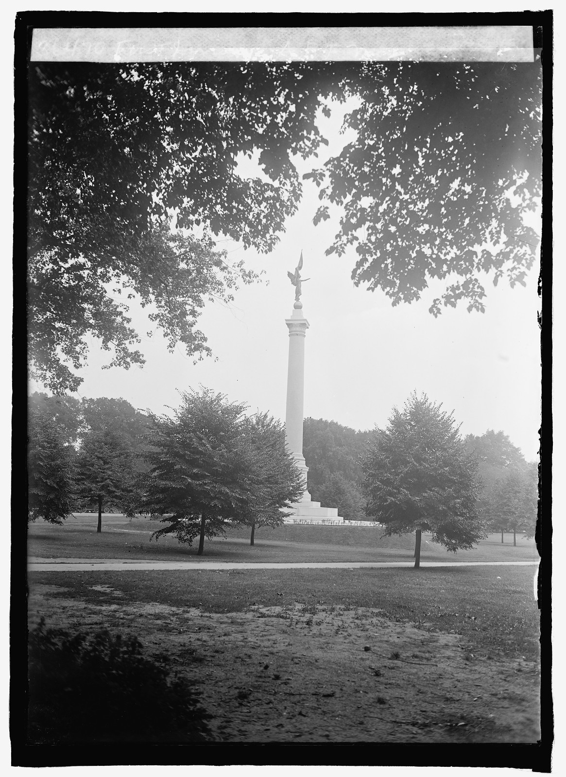 First Division, A.E.F. Monument, [1925] — historic photograph
