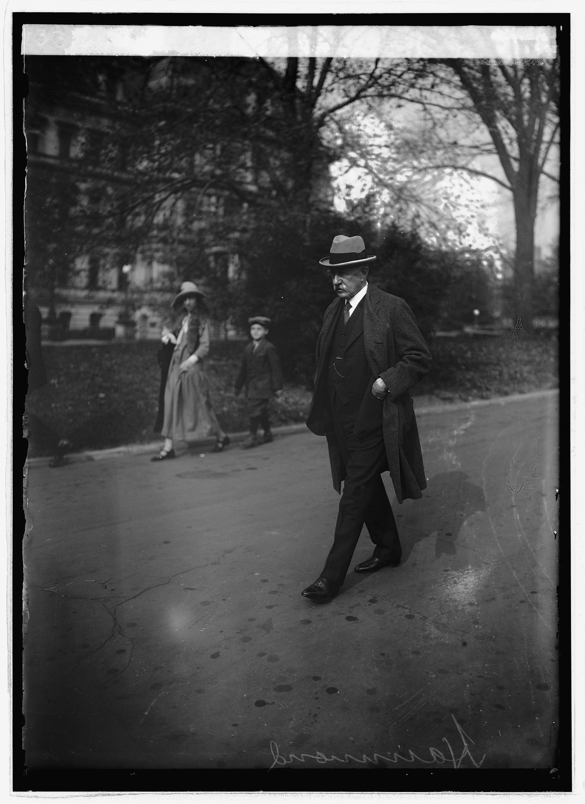 John Hayes Hammond at W.H. [i.e. White House, Washington, D.C.], 11/6/24, [19]24 November 6. — historic photograph