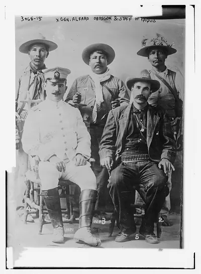 Gen. Alfaro Obregon and staff of Yaquis