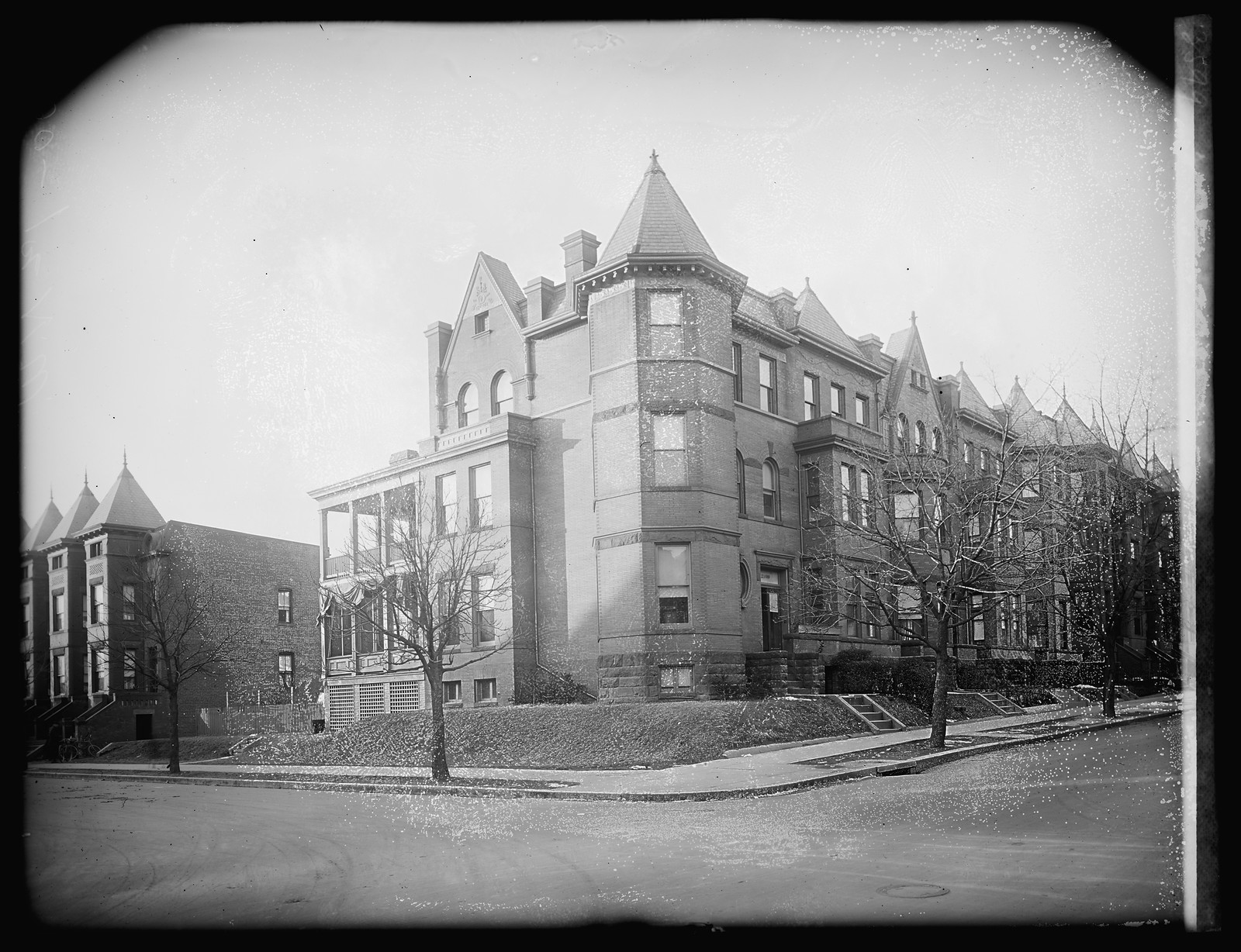 2100 1st St., N.W., [Washington, D.C.], [1919 or 1920] — historic photograph