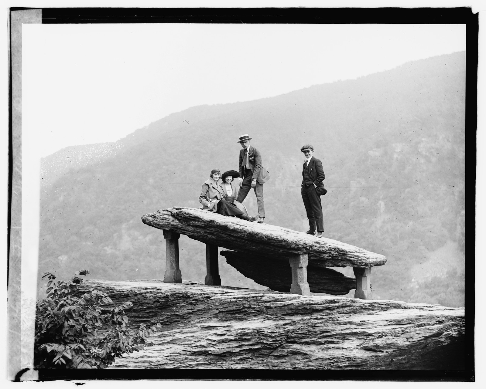 Harpers Ferry, Jefferson Rock, Herald Tour, [1920] — historic photograph