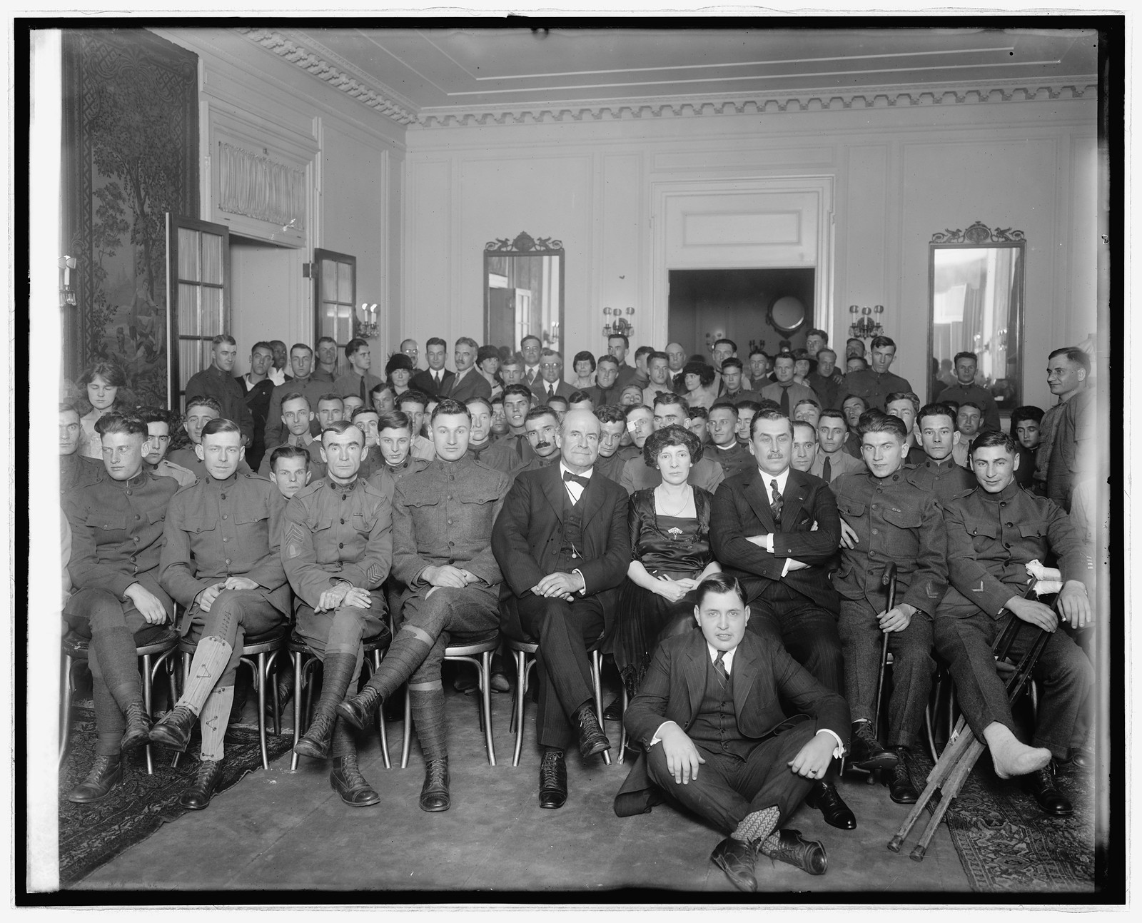 Mrs. E.T. Meredith, soldier party, [between 1920 and 1921] — historic photograph