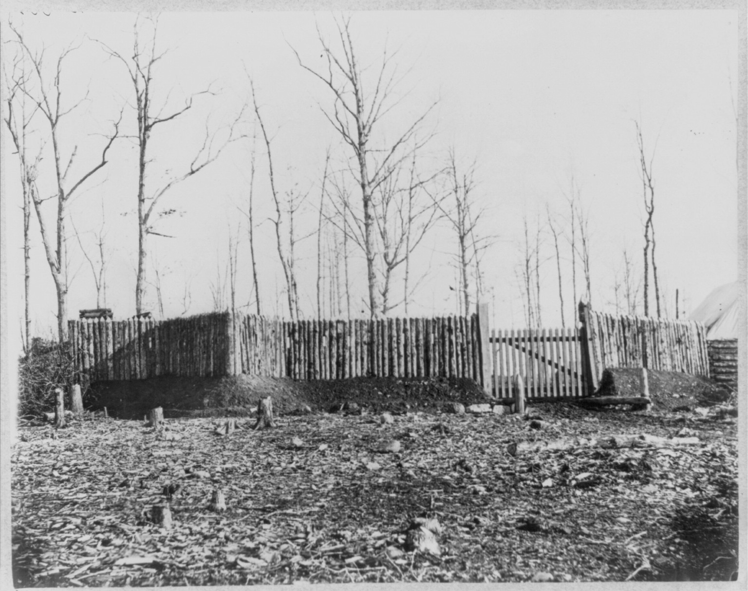 Stockade and entrance to camp of 50th New York Engineers, Rappahannock Station, Va., 1864 March. — historic photograph