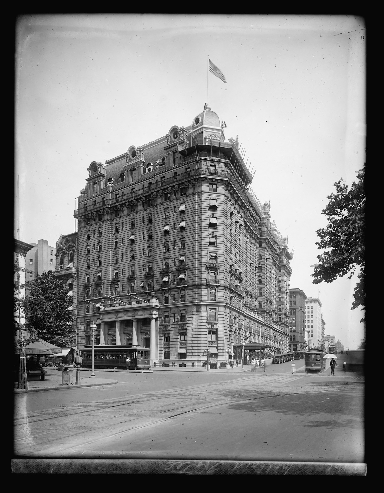 Willard Hotel, [Washington, D.C.], [between 1921 and 1922] — historic photograph