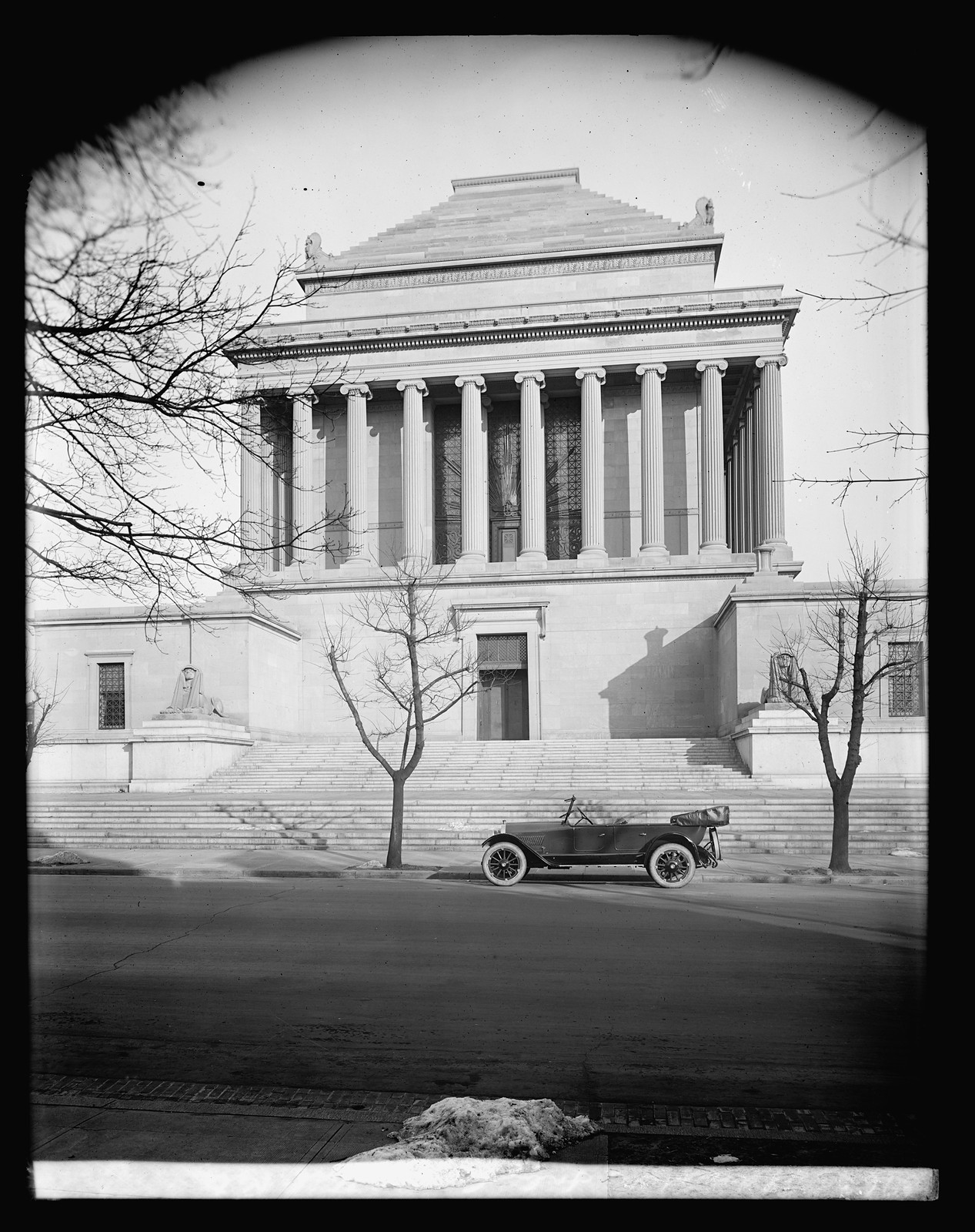 Oldsmobile Sales Co., Scottish Rite, [1919 or 1920] — historic photograph