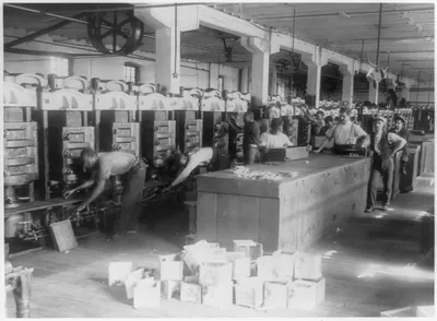 Box making in the T.B. Williams Tobacco Factory, Richmond, Virginia
