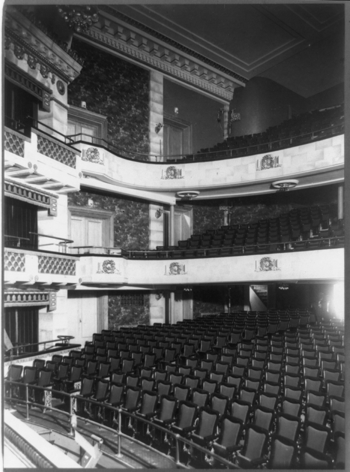 Interior of the Astor Theatre, New York City, c1906. — historic photograph