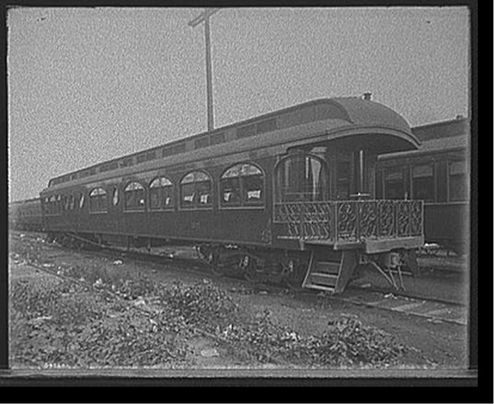 [Pere Marquette Railroad parlor car no. 25], [between 1900 and 1910] — historic photograph