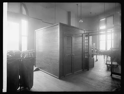 Refrigeration box for parcel post, City Post Office, [Washington, D.C.]