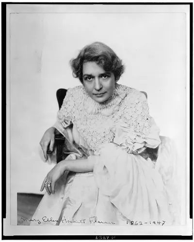 [Mary Ellen Hockett Flanner, mother of Janet Flanner, three-quarter length portrait, seated, facing front]