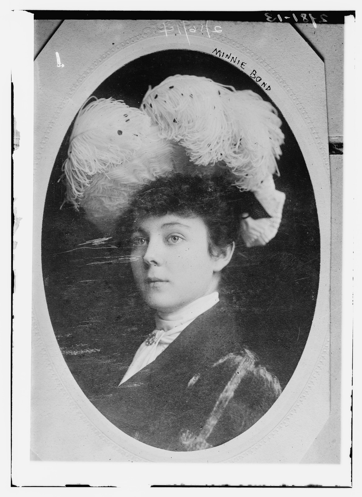 Minnie Bond, n/a — historic photograph