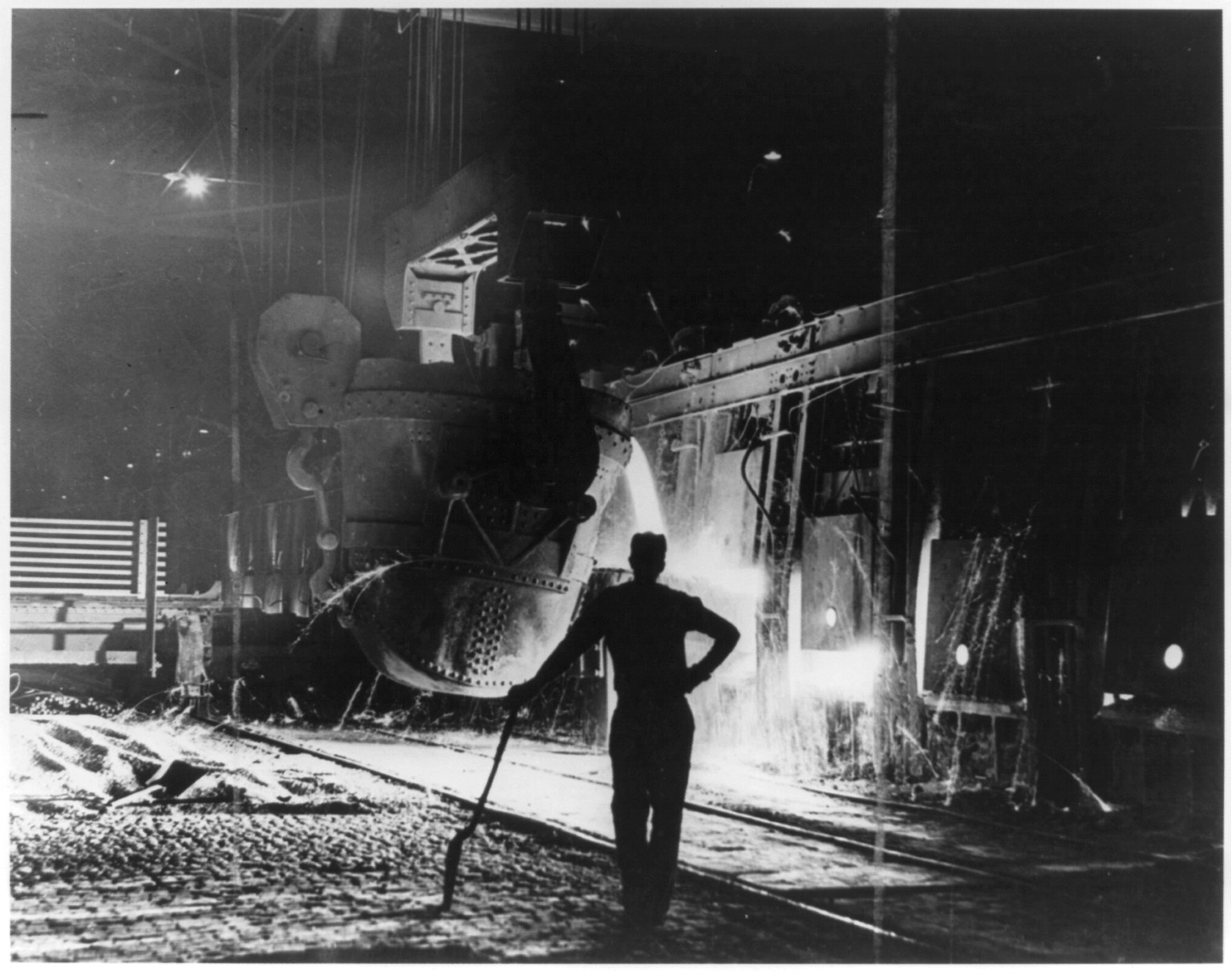 Steel mill, Youngstown, Ohio, 1953 — historic photograph