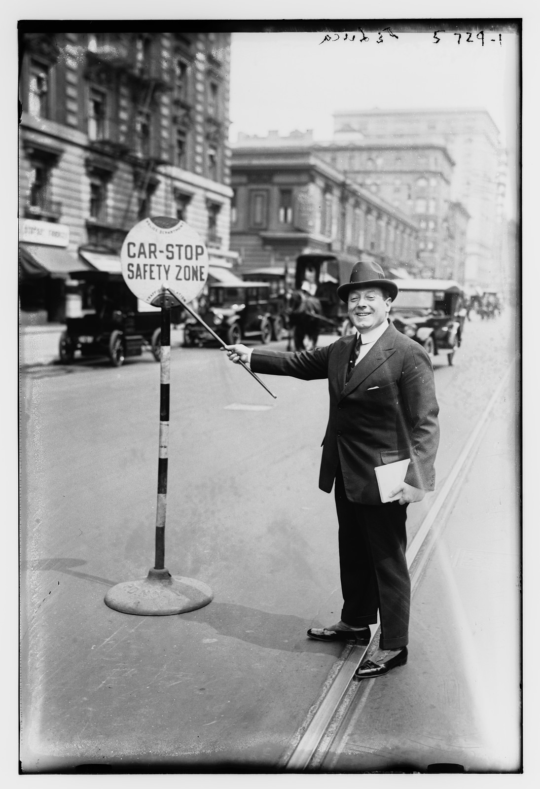 De Luca, n/a — historic photograph