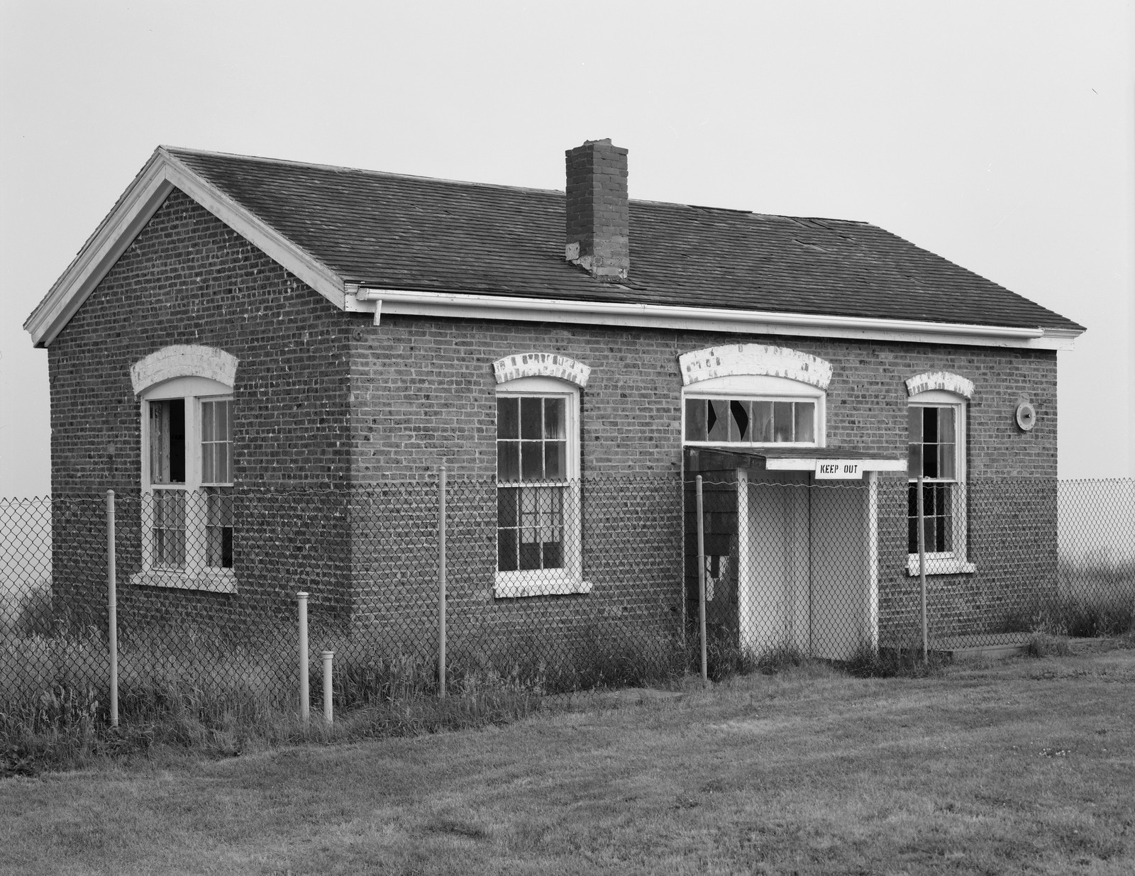 Block Island Southeast Light, Spring Street & Mohegan Trail at Mohegan Bluffs, New Shoreham, Washington County, RI — historic image