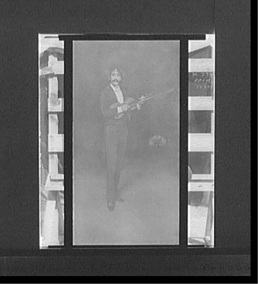 [Violinist, full-length portrait with violin], [between 1900 and 1912] — historic image