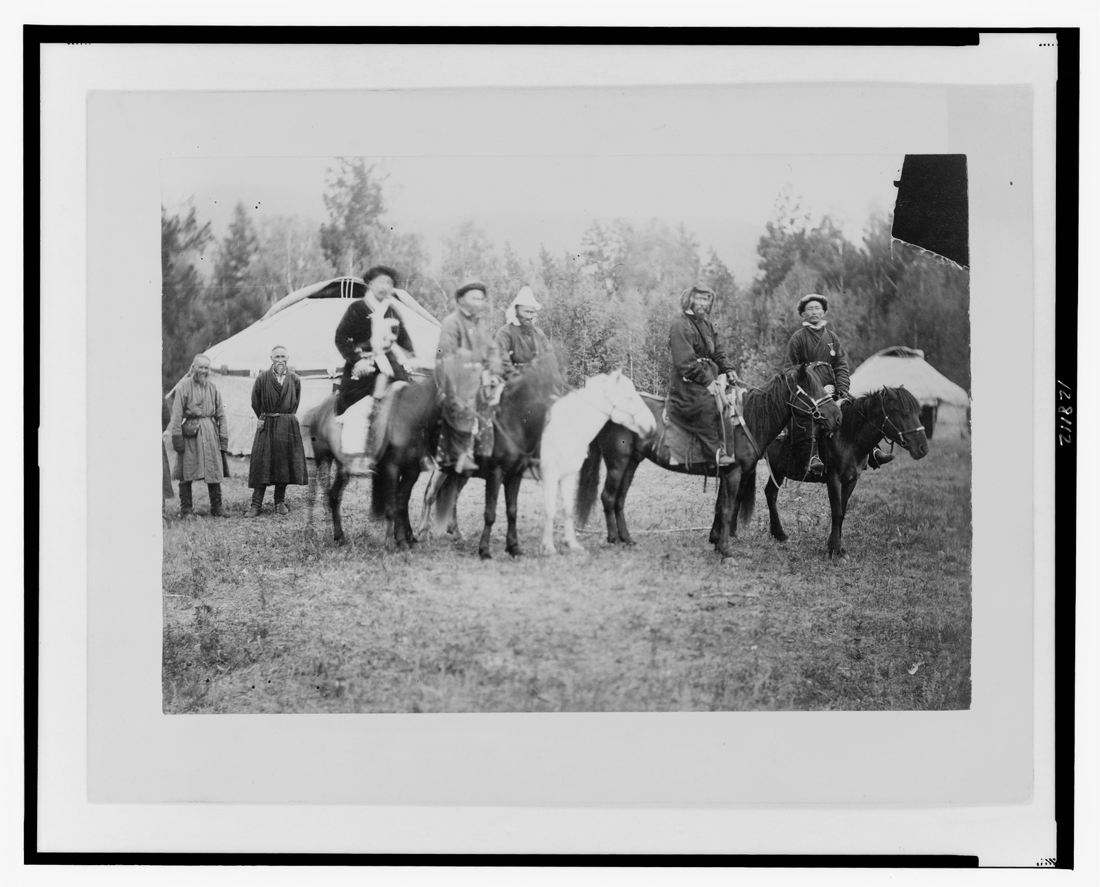 [Kyrgyz horsemen], [between 1885 and 1886] — historic photograph