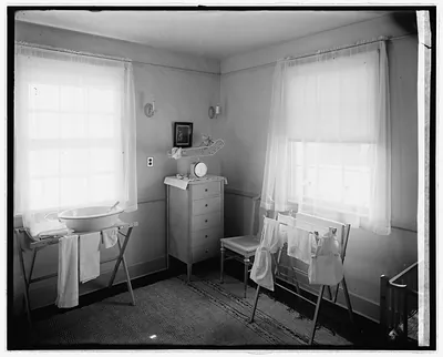 [Child's bedroom]