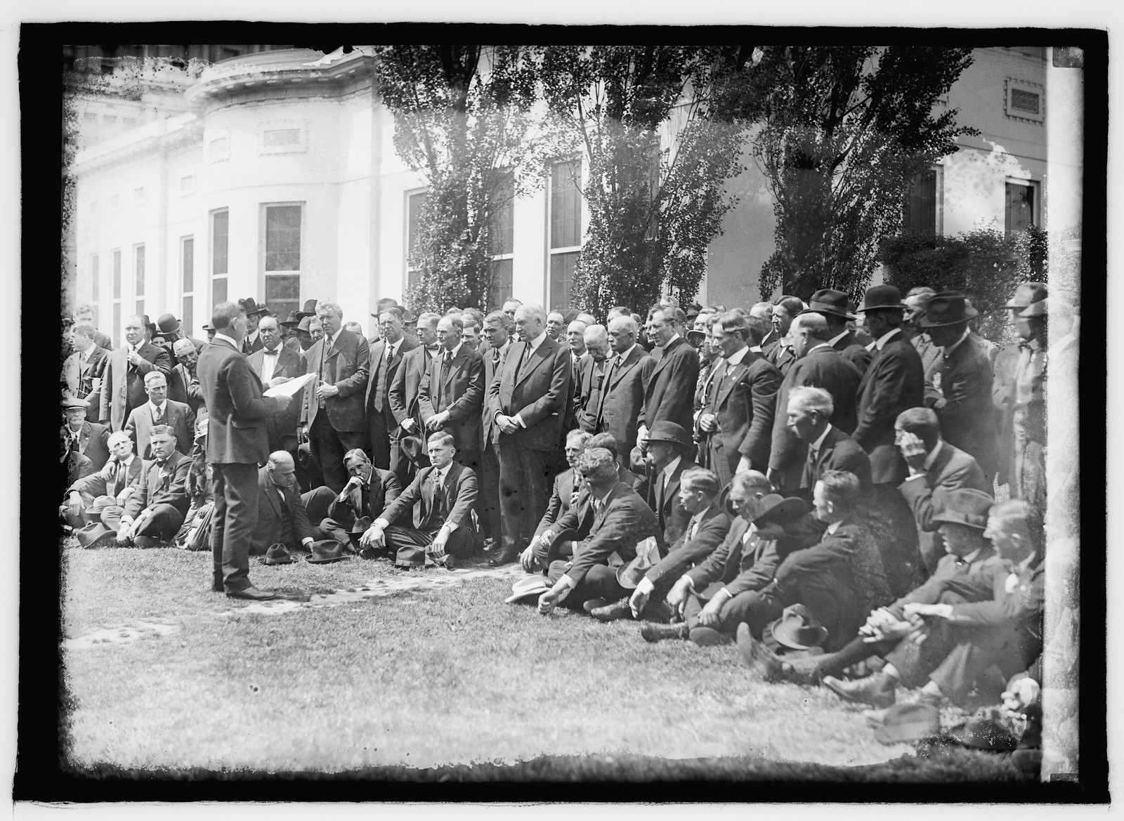 Farmeis group, White House, 4/21/21, [19]21 April 21. — historic photograph