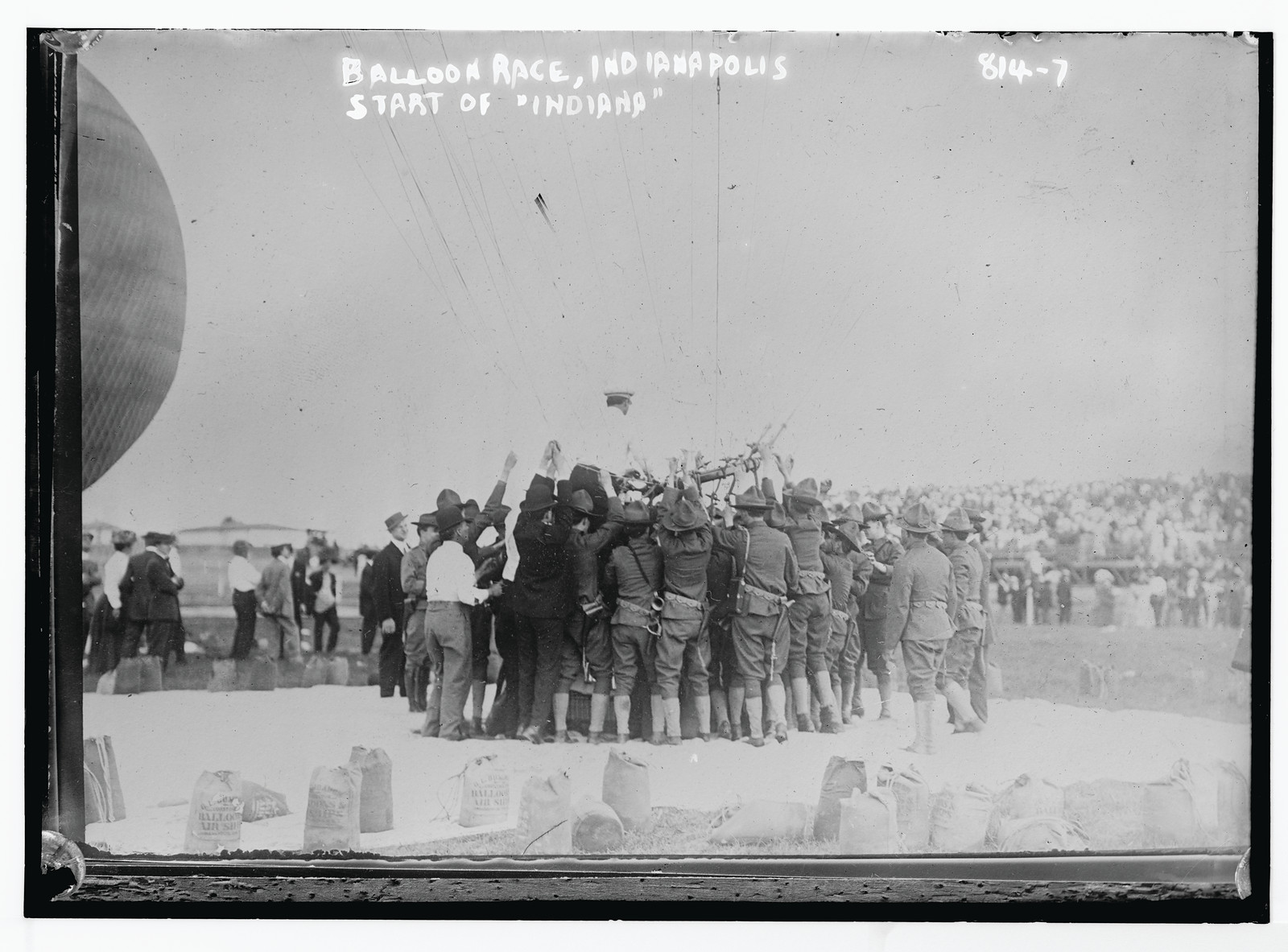 Crowd at balloon race, start of balloon "Indiana", Indianapolis, n/a — historic photograph